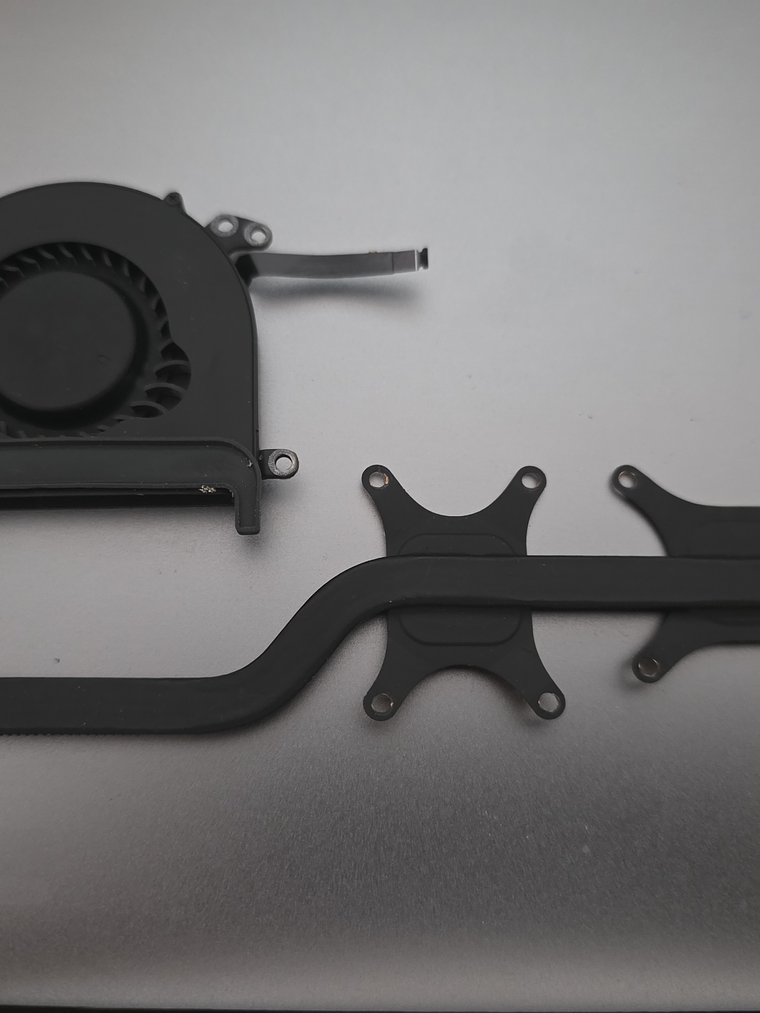 Peças do MacBook Air A1370 EMC 2393 - 2010 - 4B0 8