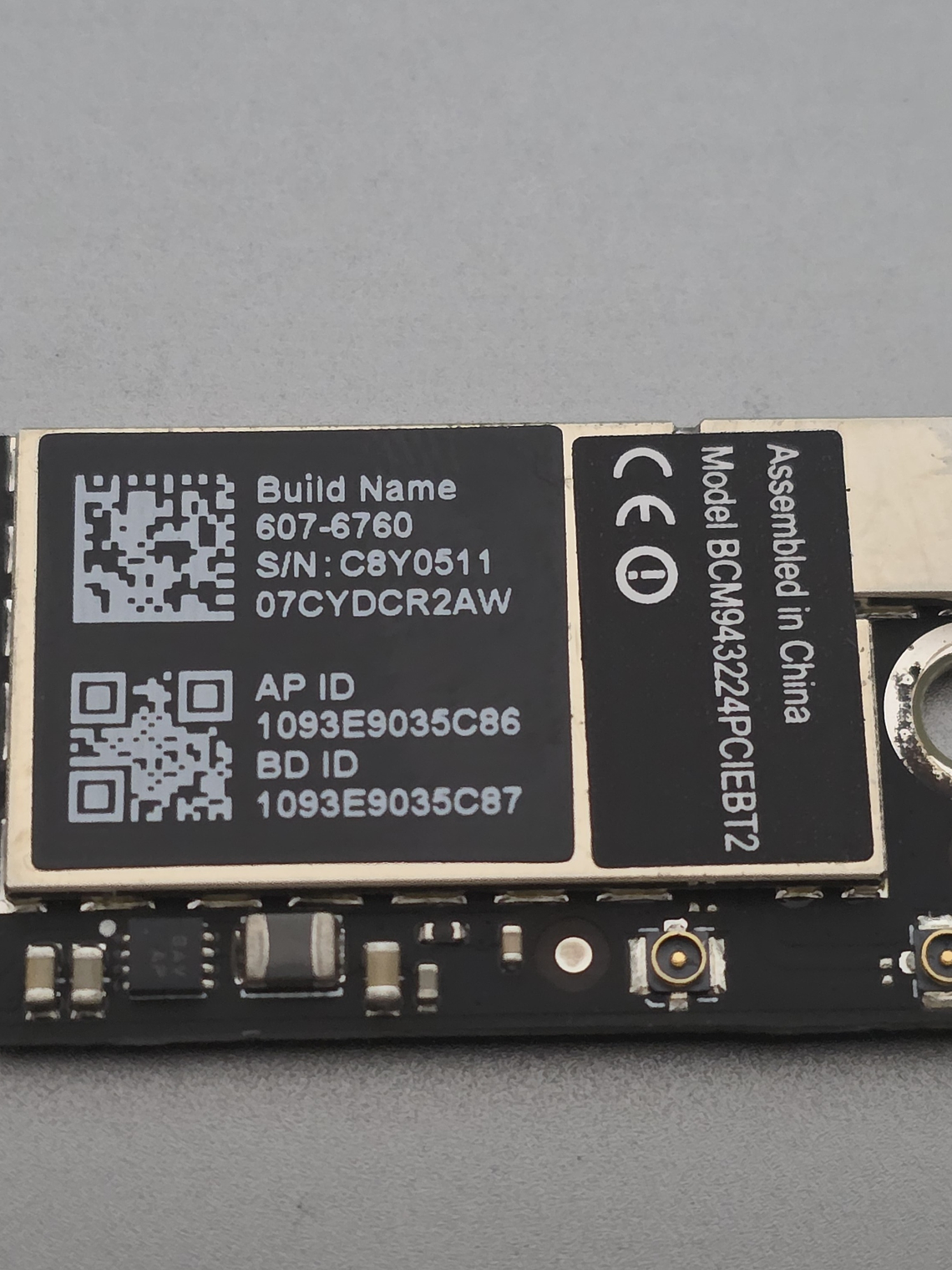 Peças do MacBook Air A1370 EMC 2393 - 2010 - 4B0 16