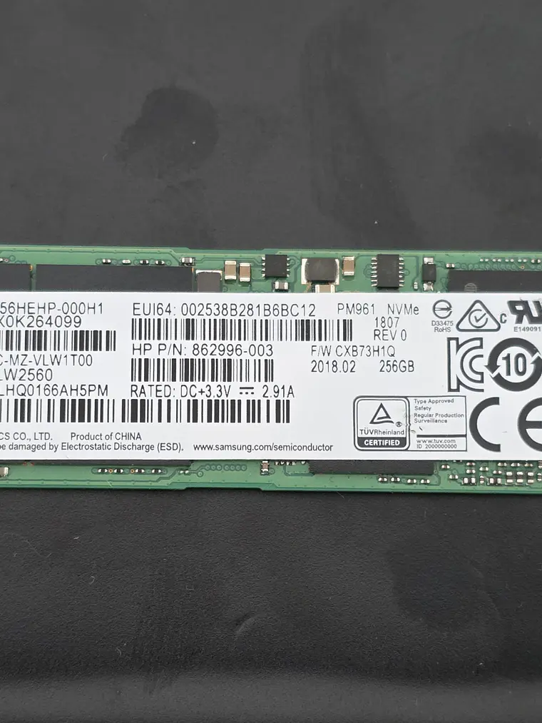 Samsung PM961 256GB NVMe M.2 MZVLW256 1