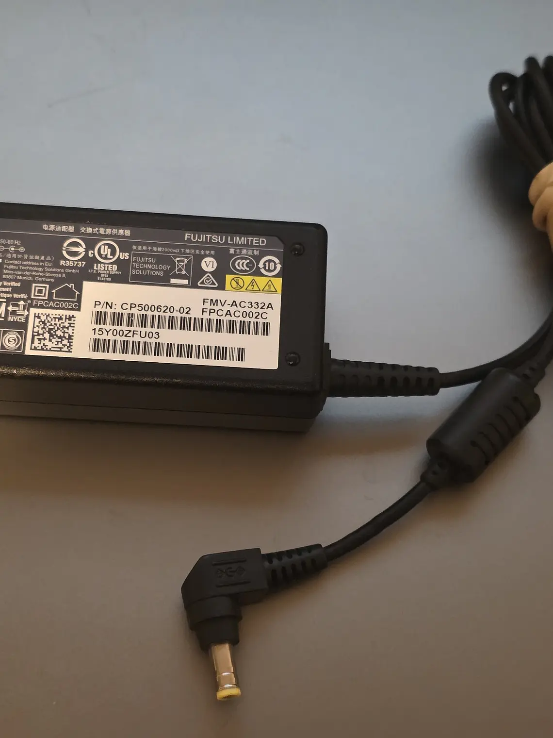 Carregador Original Fujitsu 65W — 19V 3.42A 1