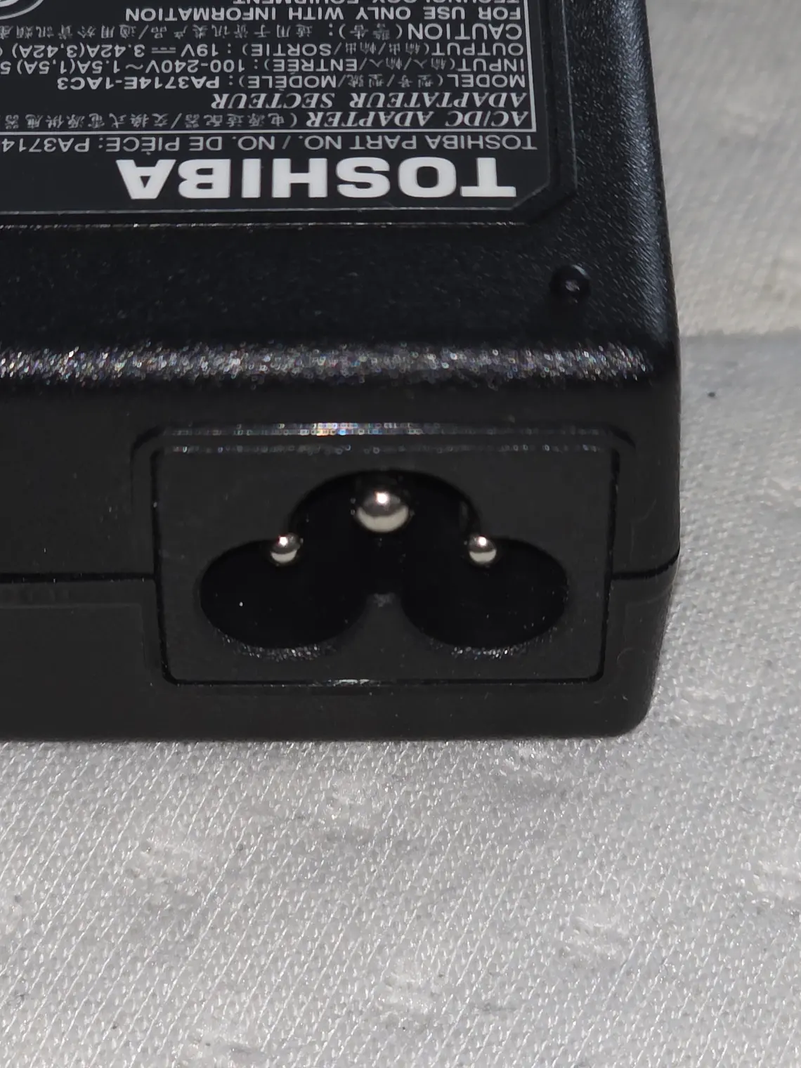 Carregador Toshiba 65W — PA3714E-1AC3 2