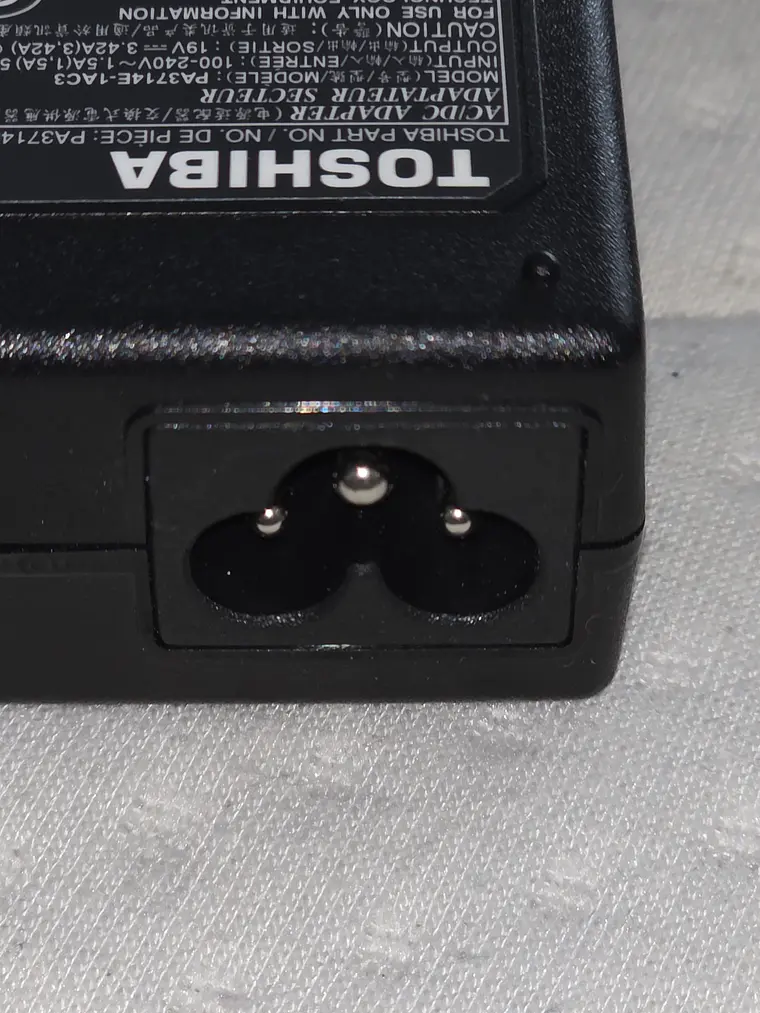 Carregador Toshiba 65W — PA3714E-1AC3 2