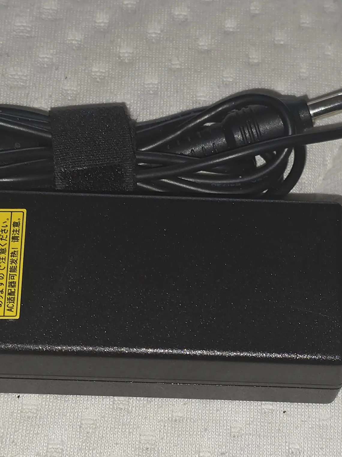 Carregador Toshiba 65W — PA3714E-1AC3 3