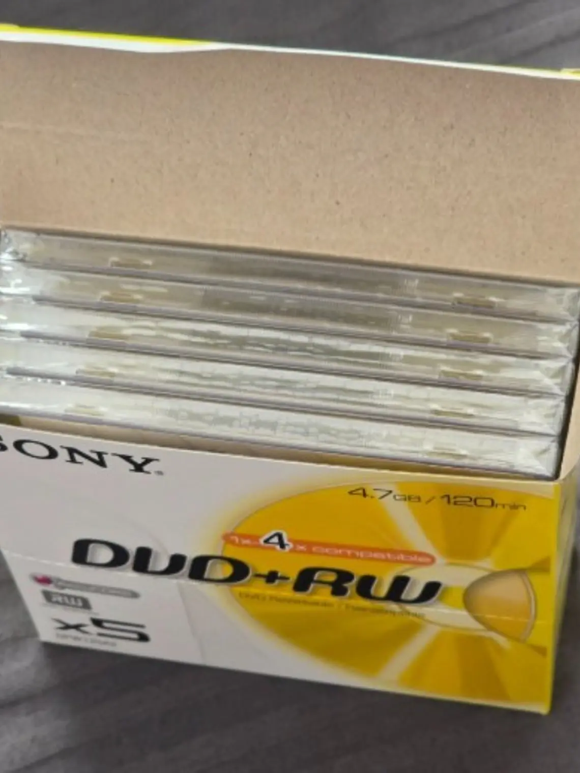 Caixa com 5 Sony DVD+RW 4x — (4.7GB) 2