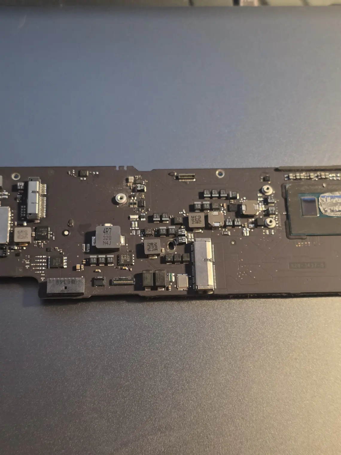Peças do Macbook A1466 - Emc 2632 - 566 10