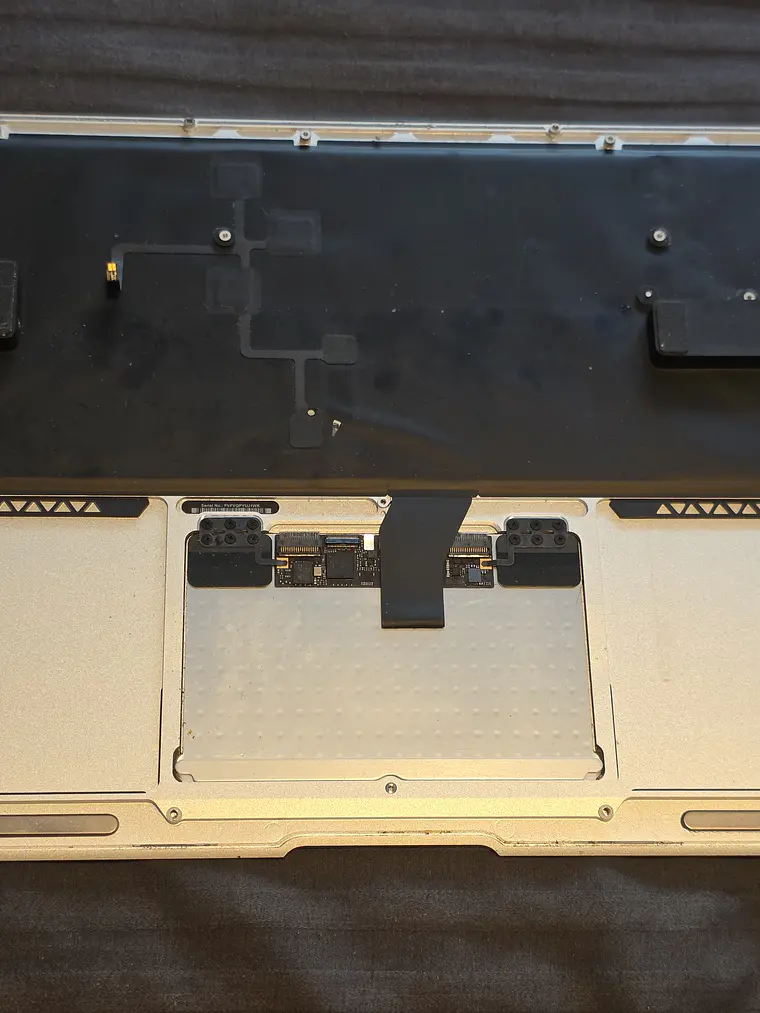 Peças do Macbook A1466 - Emc 3178 - 56D 5