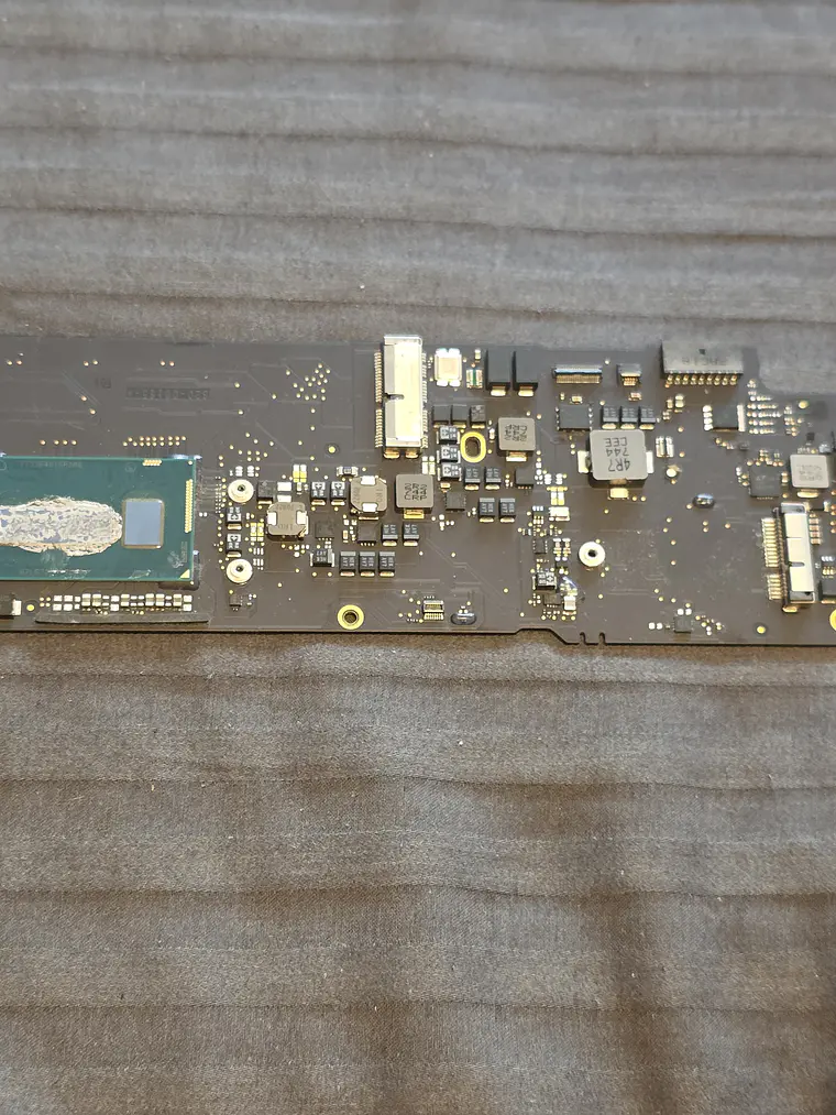 Peças do Macbook A1466 - Emc 3178 - 56D 9