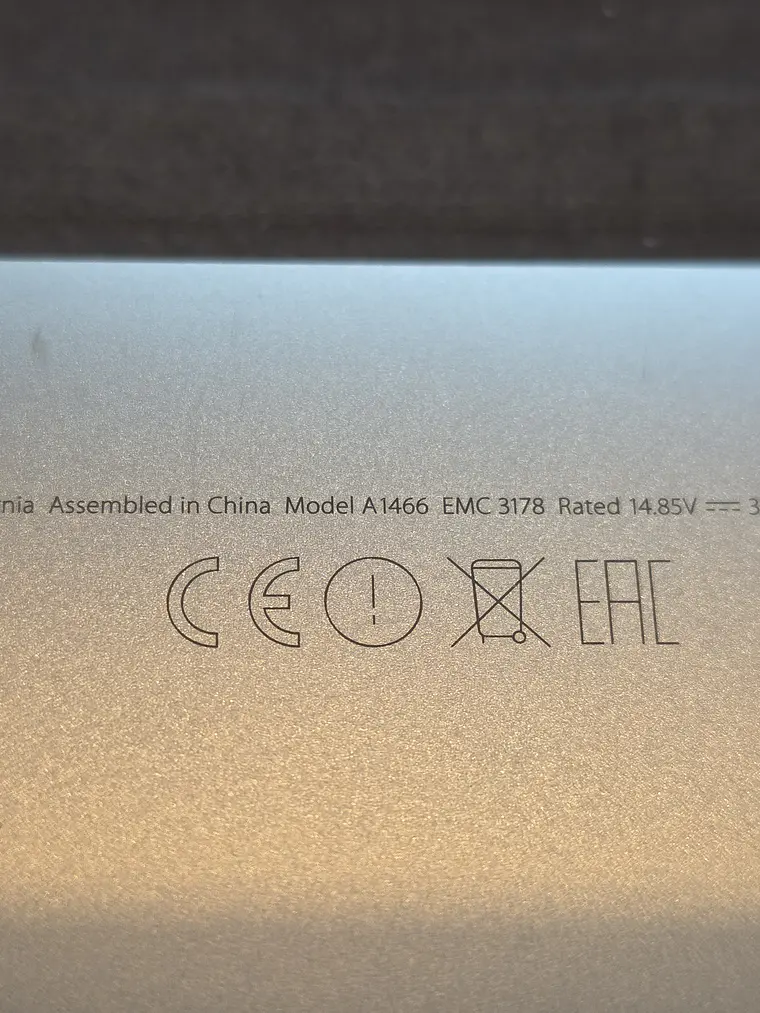 Peças do Macbook A1466 - Emc 3178 - 56D 15