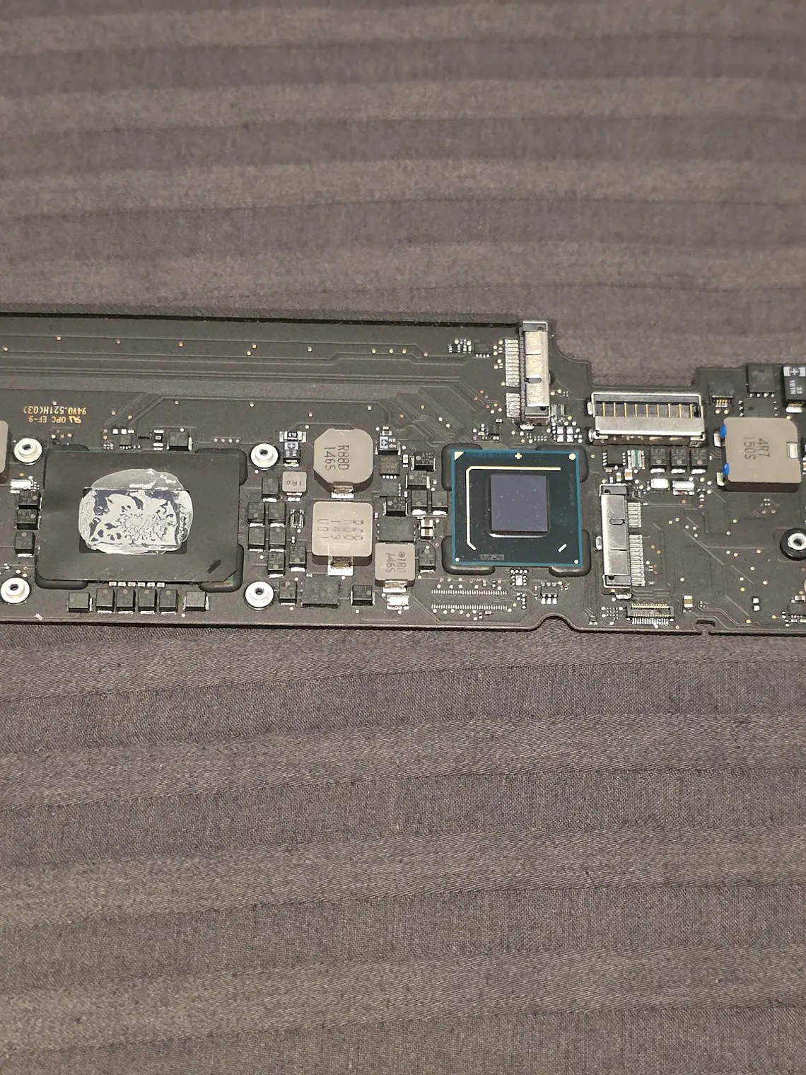 Peças do MacBook Air A1370 EMC 2471 - 2011 - 573 2