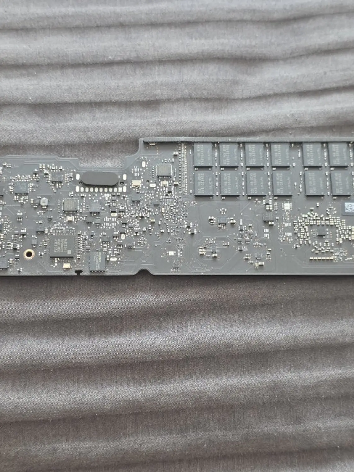 Peças do MacBook Air A1370 EMC 2471 - 2011 - 49F 4