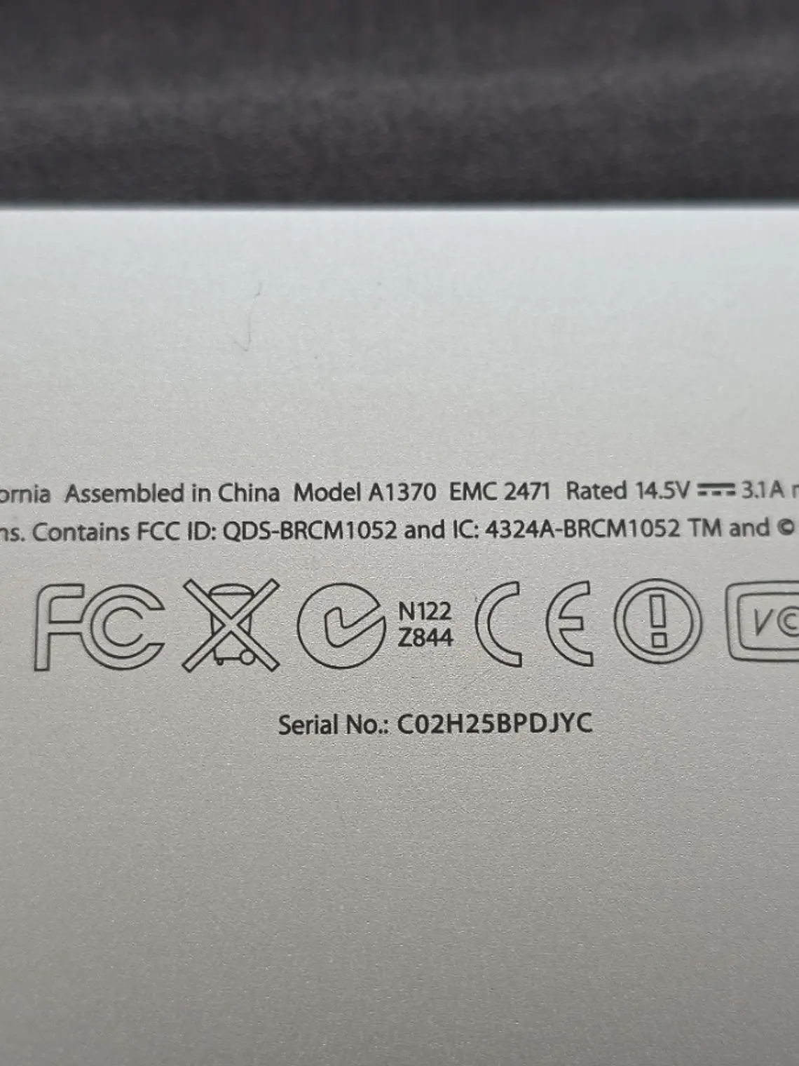 Peças do MacBook Air A1370 EMC 2471 - 2011 - 49F 6