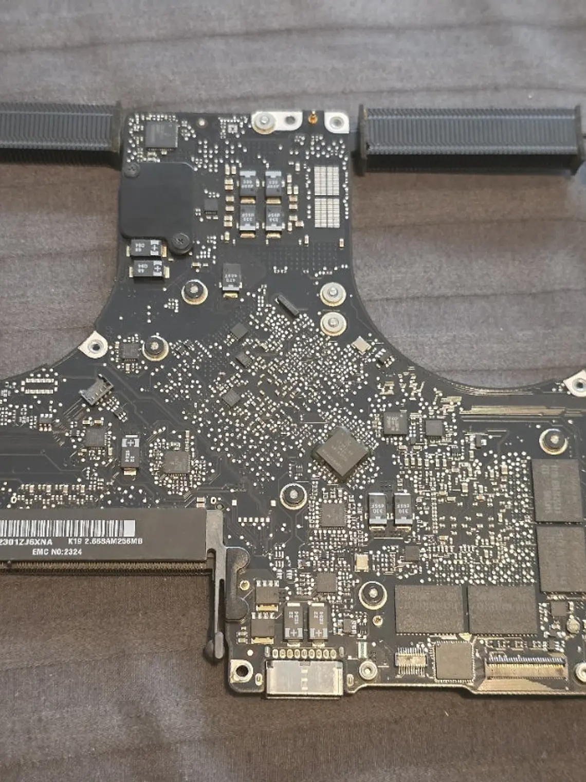 Peças para MacBook Pro A1286 Mid 2009 - 4 4