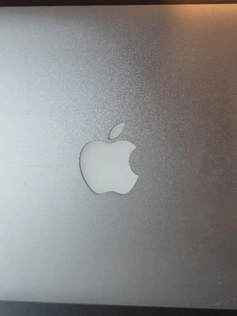 Macbook Air A1465 EMC 2631 4Gb 11