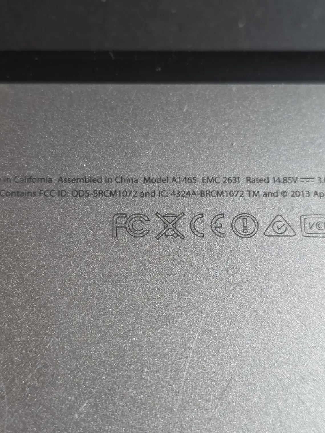 Macbook Air A1465 EMC 2631 4Gb 11