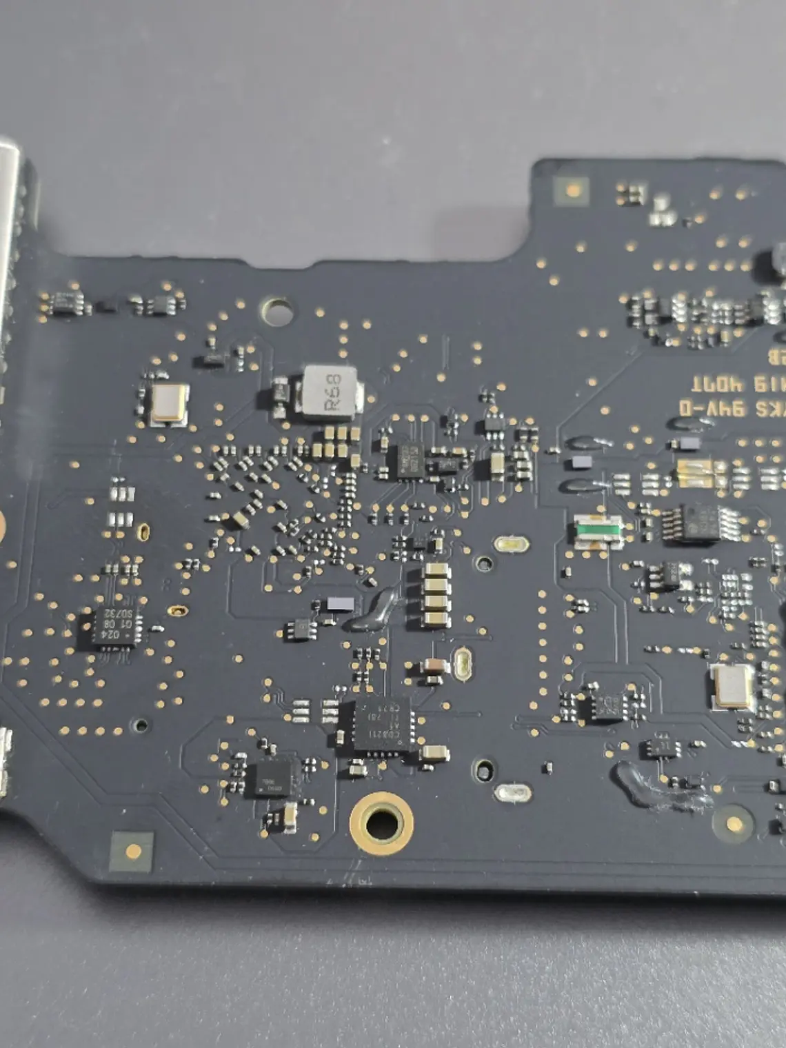 Peças do Macbook A1466 - Emc 3178 - 5A4 5