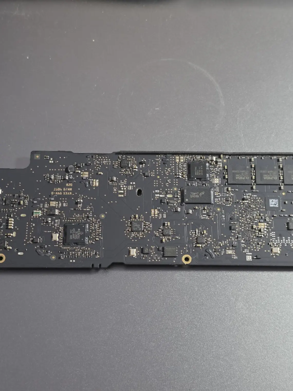 Peças do Macbook A1466 - Emc 3178 - 5A4 2