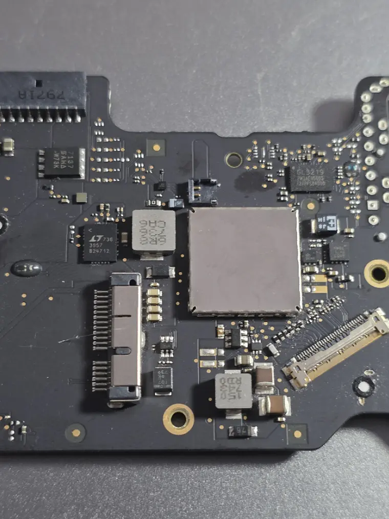Peças do Macbook A1466 - Emc 3178 - 5A4 6
