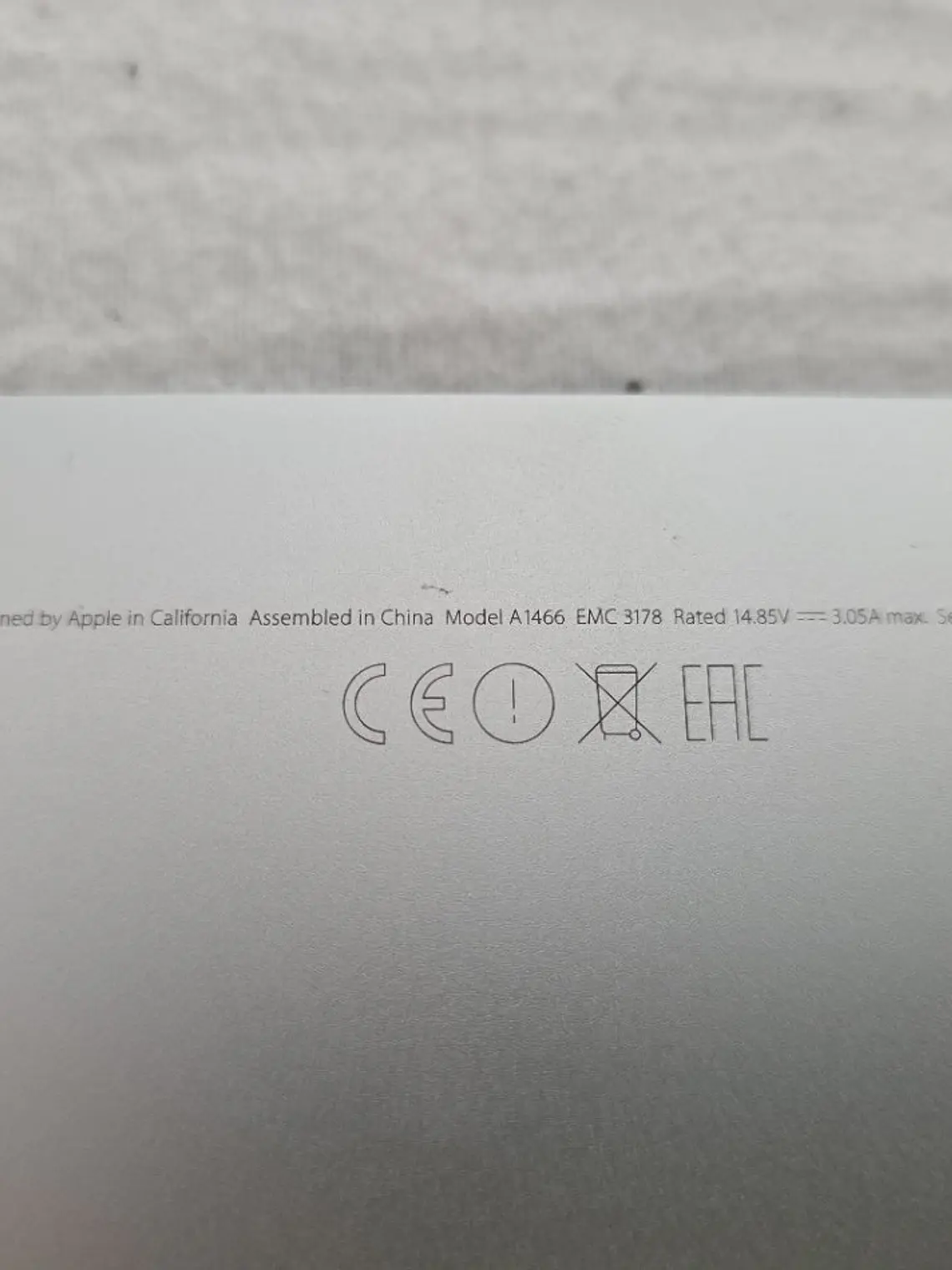 Peças do Macbook A1466 - Emc 3178 - 5A4 13