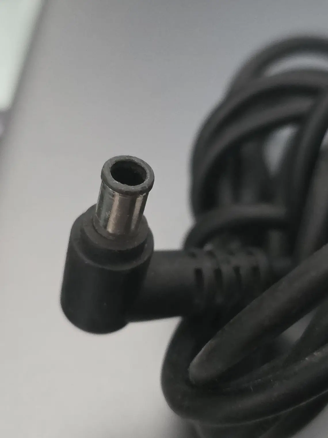 Carregador Sony VAIO 90W VGP-AC19V14 3