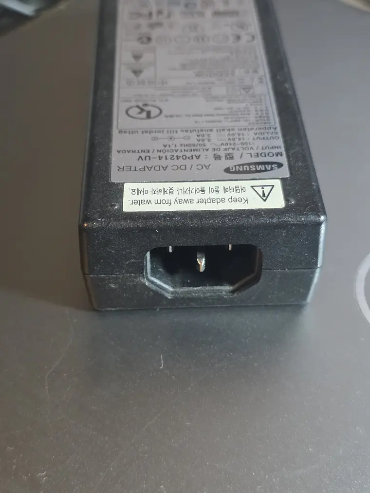 Transformador Samsung 42W AP04214-UV 14V 3A 4