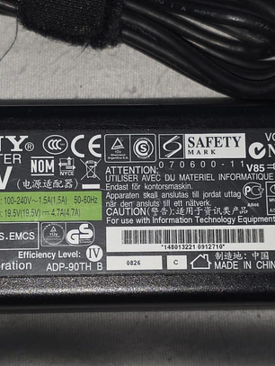 Carregador Sony VGP-AC19V26 90W