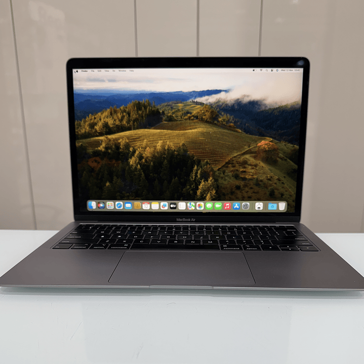 MacBook Air 13'' (2019) i5 8GB RAM 128GB SSD 1