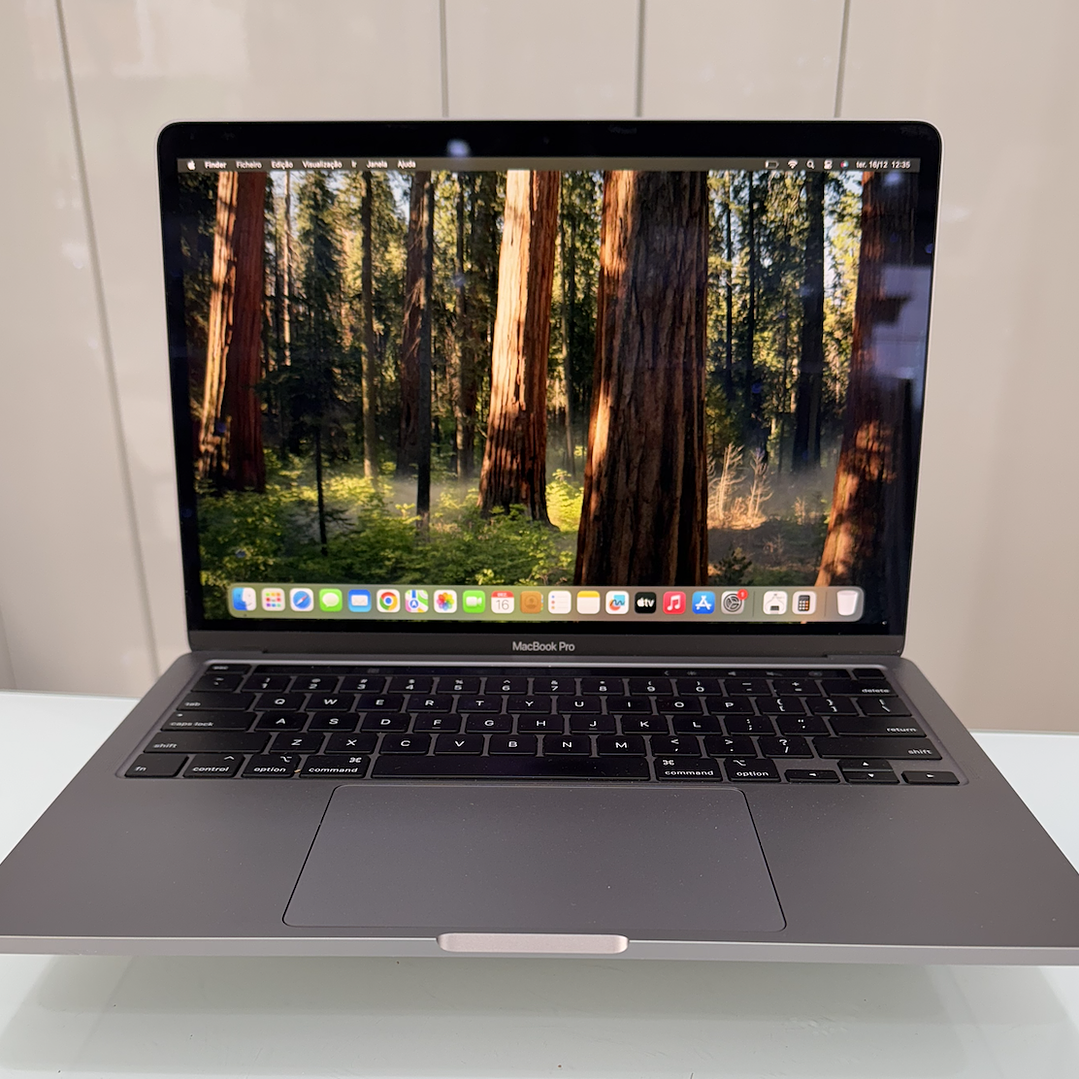 MacBook Pro 13'' (2020) i5 16GB RAM 500GB SSD 3