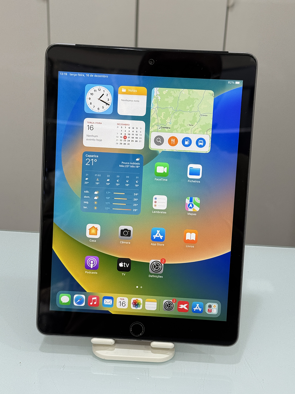 iPad 5 2017 32GB Wi-Fi + 4G  1