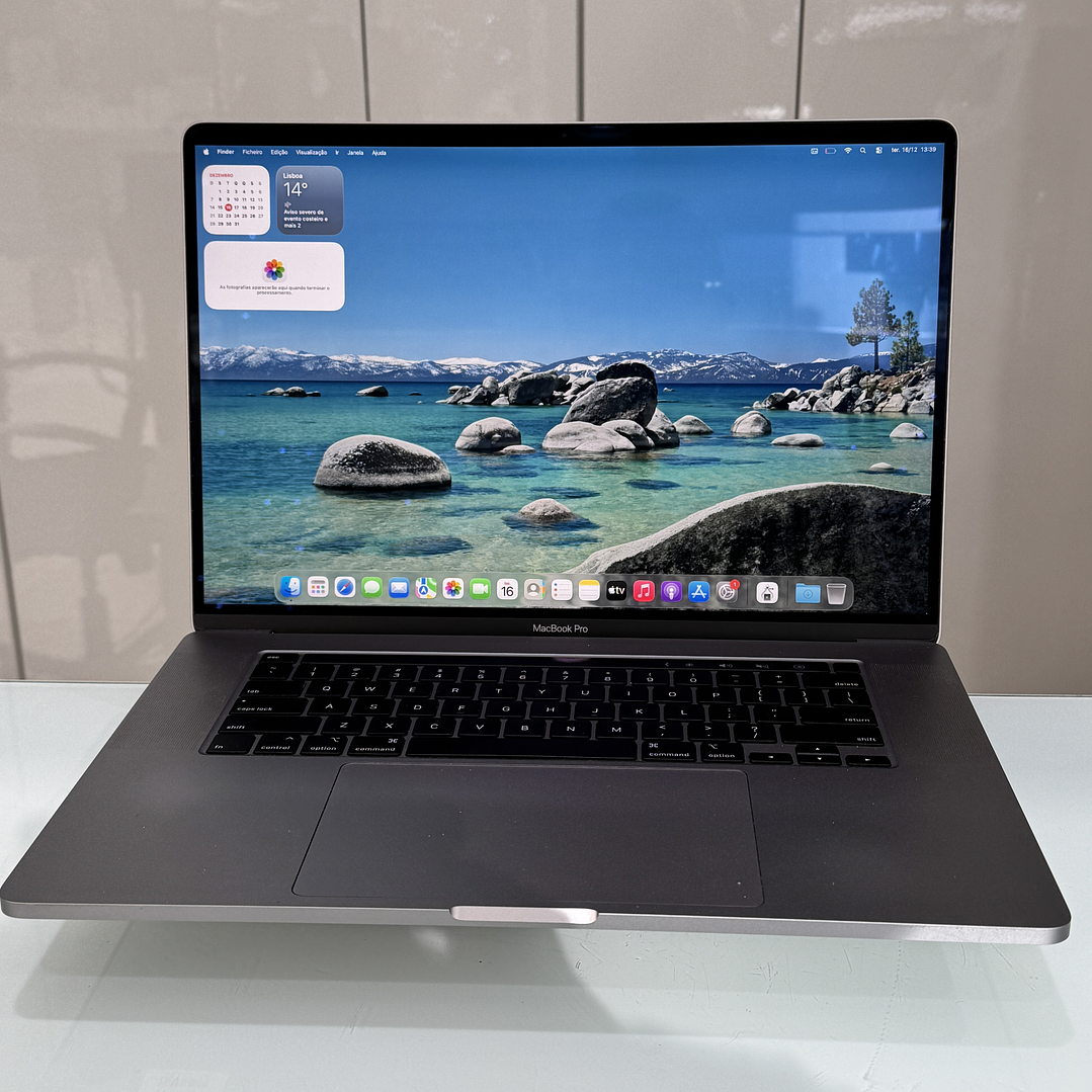 MacBook Pro 16'' (2020) intel i7 32GB RAM 500GB SSD 2