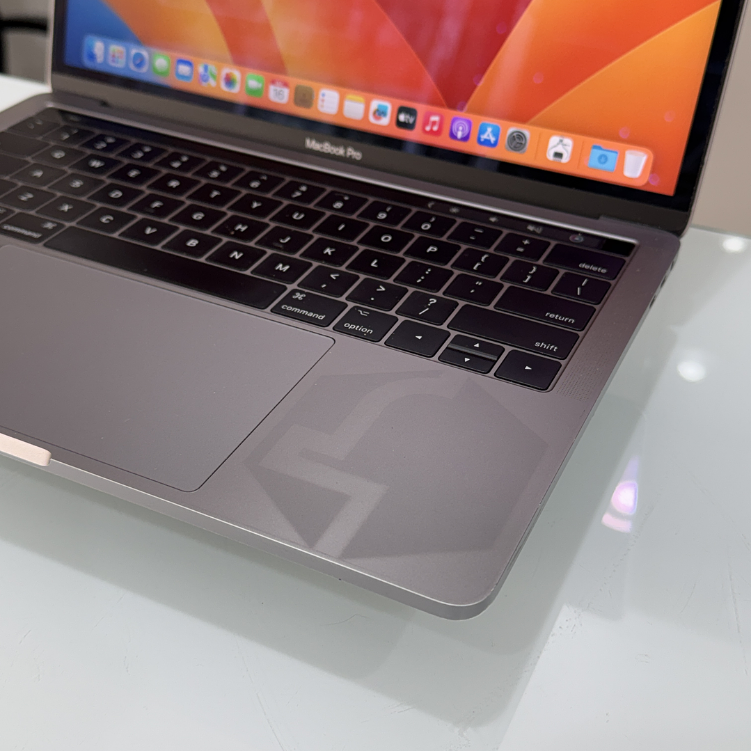 MacBook Pro 13'' TouchBar A1706 (2017) i7 16GB RAM 500GB SSD 1