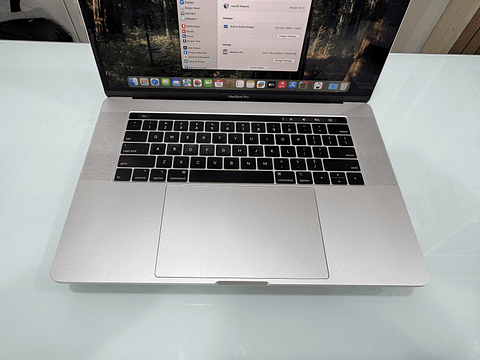 MacBook Pro 15'' TouchBar A1990 (2018) i7 32GB RAM 500GB SSD