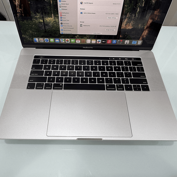 MacBook Pro 15'' TouchBar A1990 (2018) i7 32GB RAM 500GB SSD 1