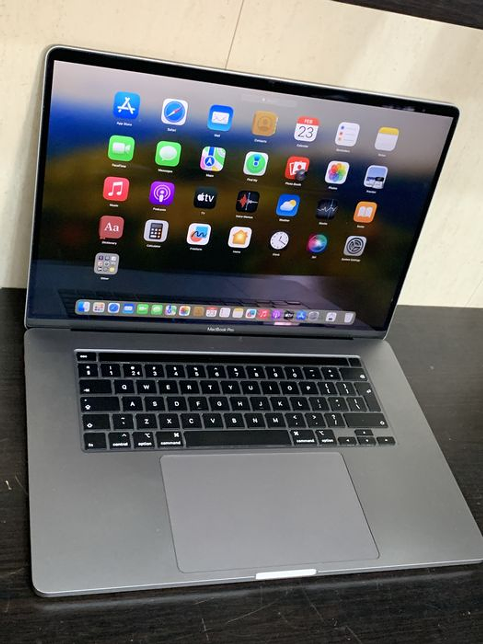 Macbook pro 16