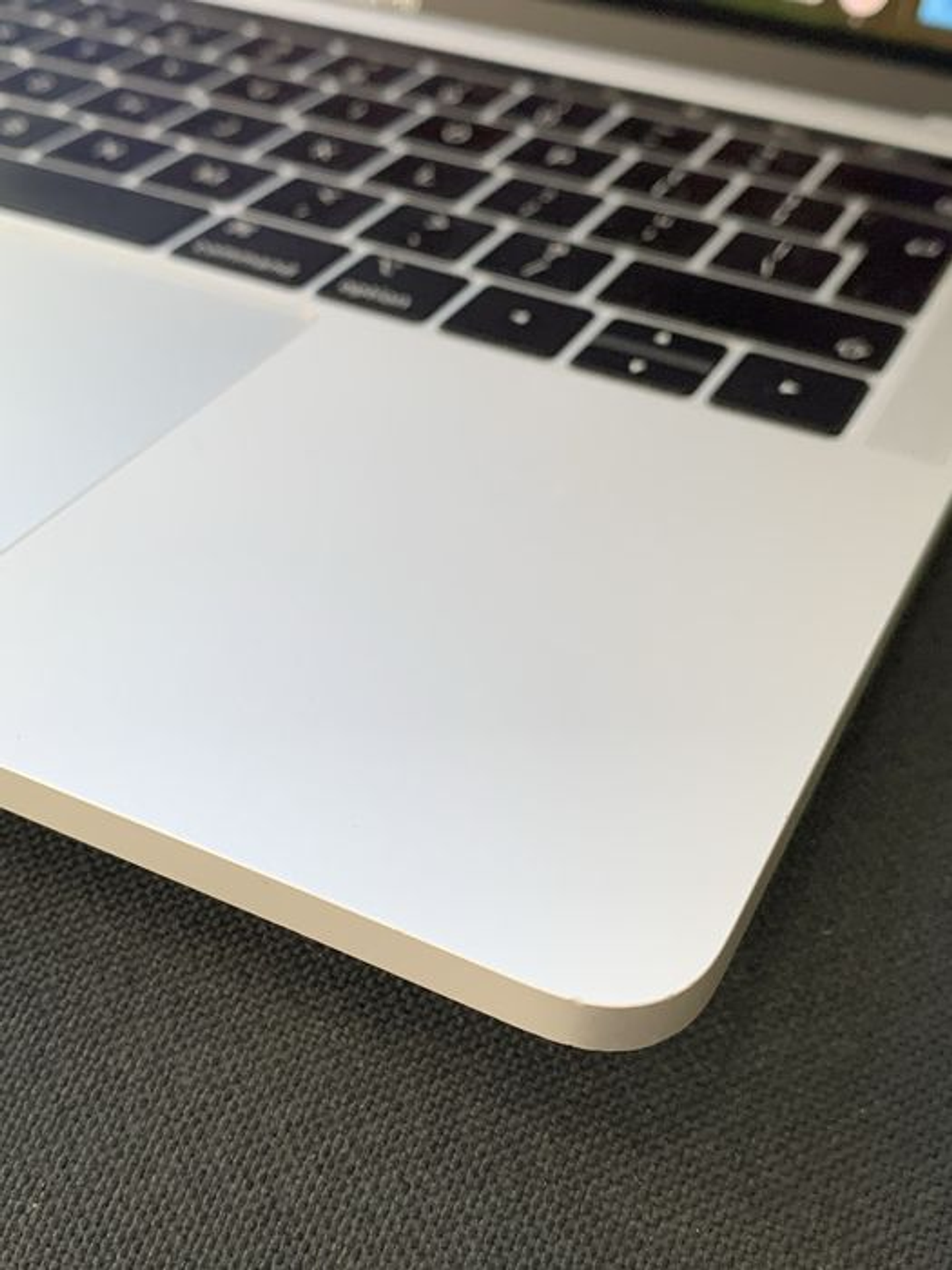 Macbook Pro 13 2019 i5 16GB 256GB SSD | Usados com Garantia 4