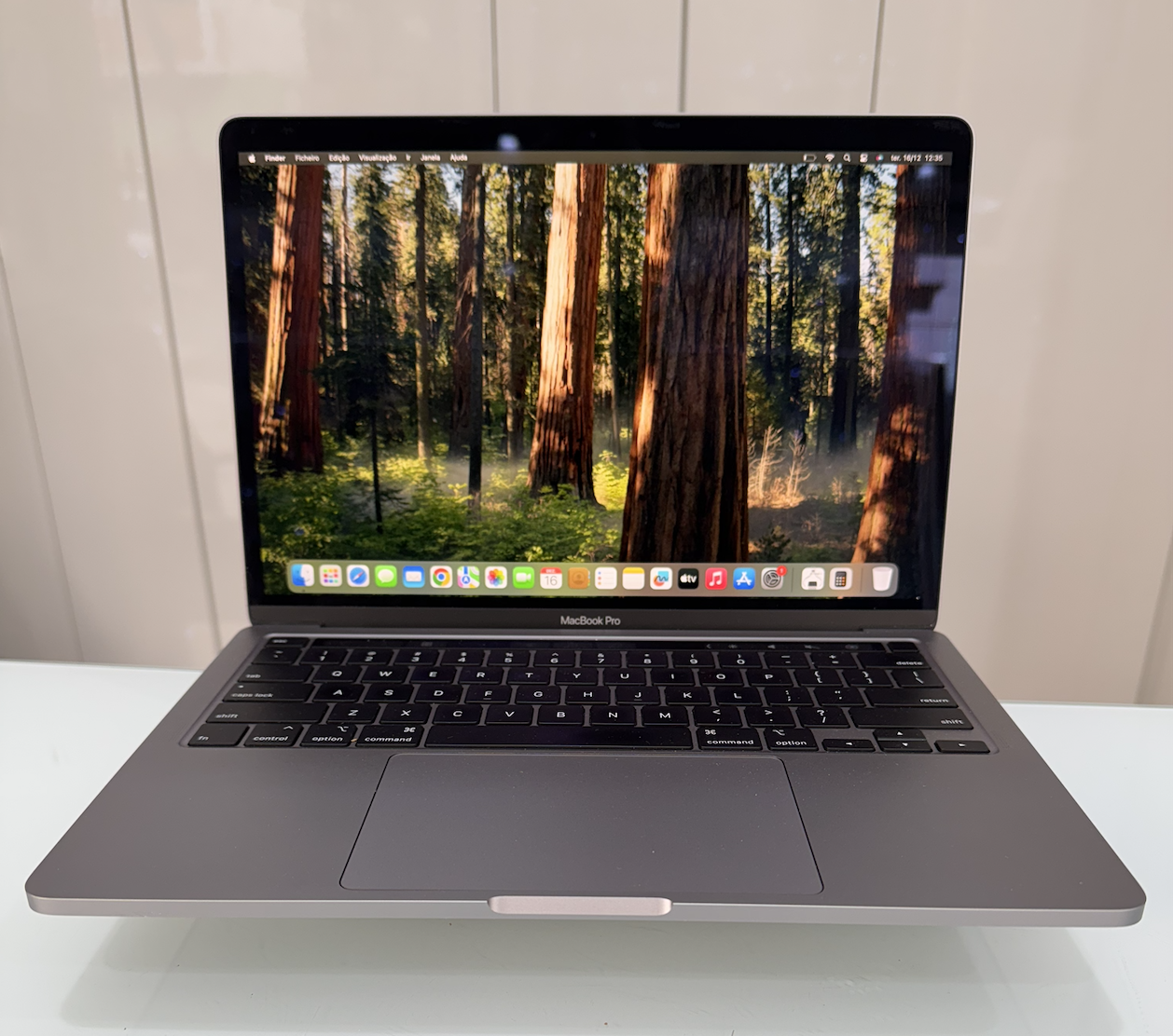 MacBook Pro 13 2020 i5 8GB RAM 256GB SSD