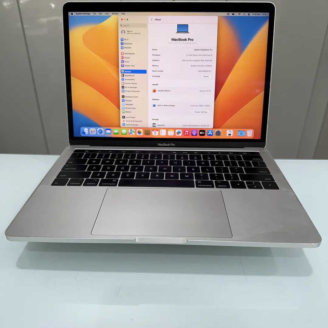 MacBook Pro 13'' (2017) Touch Bar i5 16GB RAM 256GB SSD 1