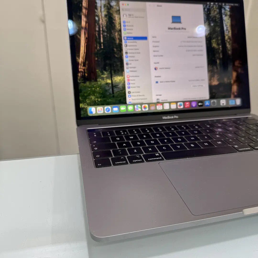 MacBook Pro 13 2019 i7 16GB RAM 500GB SSD 2