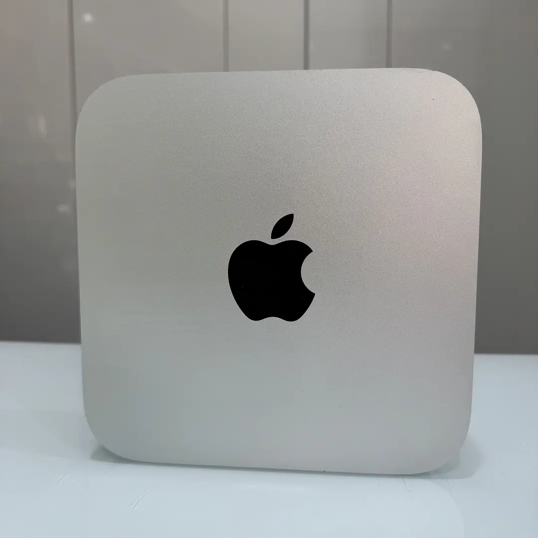 Mac Mini 2014 Intel(R) Core(TM) i7-4578U CPU @ 3.00GHz 16GB RAM 256GB SSD 1