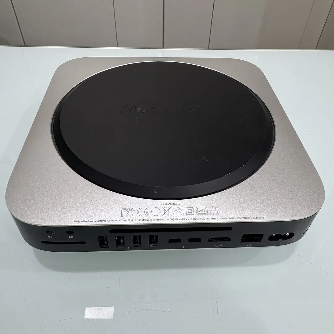 Mac Mini 2014 Intel(R) Core(TM) i7-4578U CPU @ 3.00GHz 16GB RAM 256GB SSD 3