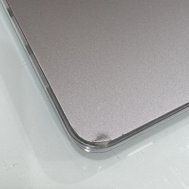 MacBook Pro 13'' (2022) M1 16GB RAM 256GB SSD GRADE C 2