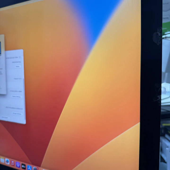 iMac 27'' (2017) 5k Intel(R) Core(TM) i7-7700K CPU @ 4.20GHz 64GB RAM 500GB HD Gráfica Radeon 8GB 2