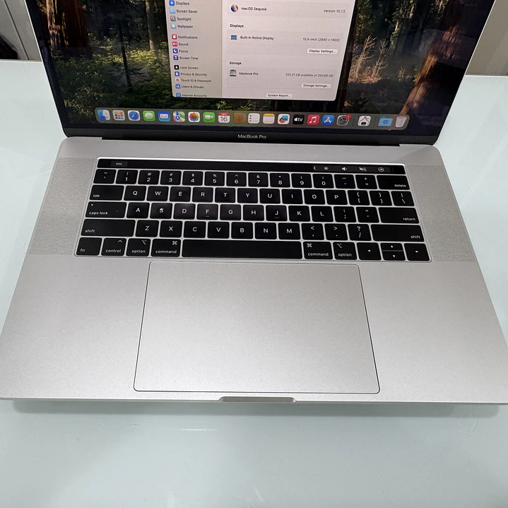 MacBook Pro 15'' (2019) intel i9 32GB RAM 500GB SSD 1