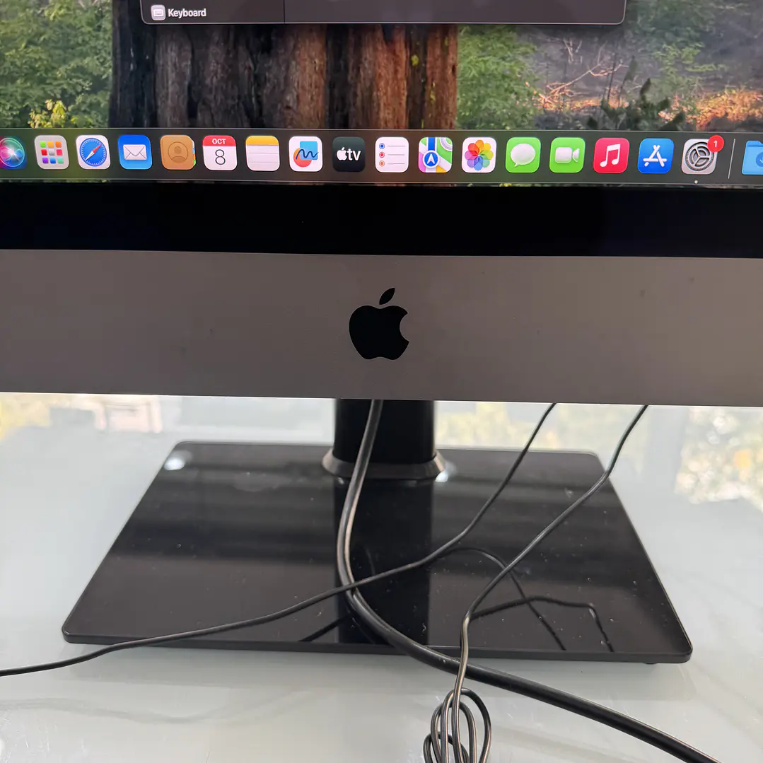 iMac Pro Late 2017 5K Intel(R) Xeon(R) W-2150B CPU @ 3.20GHz 64GB RAM 1TB SSD 4