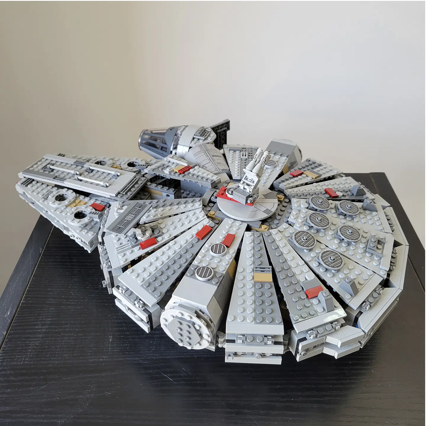 Millennium Falcon 6
