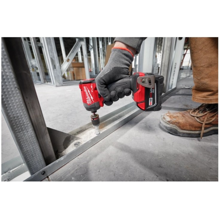 Kit Destornillador de Impacto Milwaukee 2953-22 M18 FUEL 1/4″ con 2 Baterías y Cargador 4