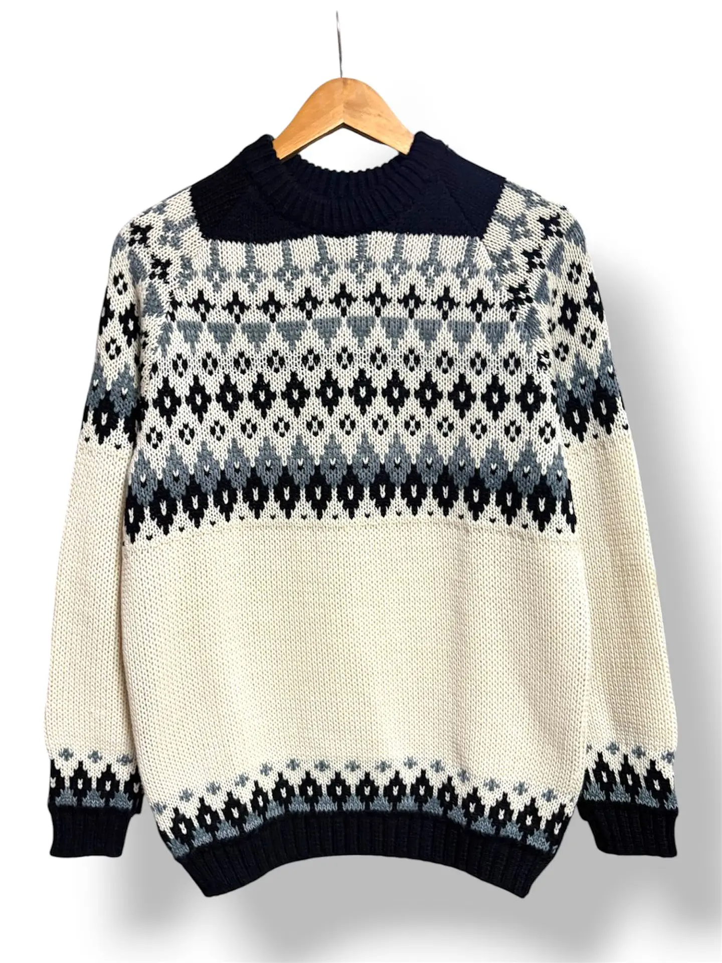 Chaleco Jacquard Geométrico en Tres Colores 2