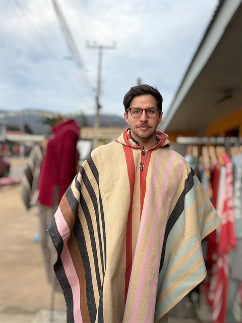 Poncho Capucha
