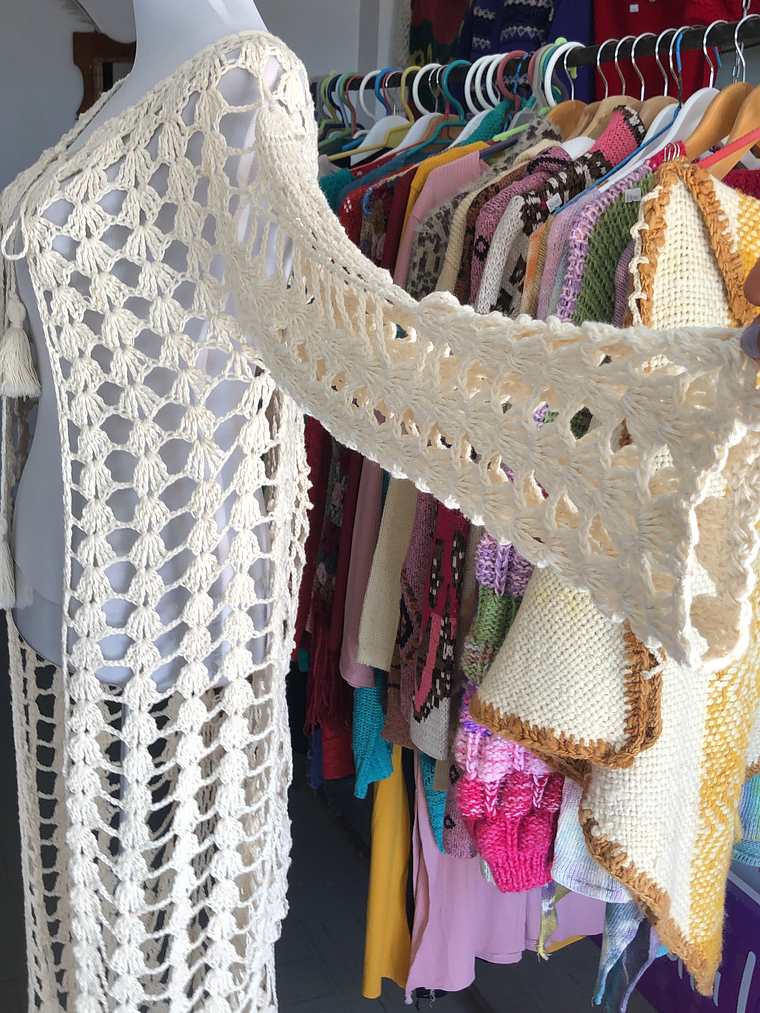 TAPADO LARGO OVERSIZE  3