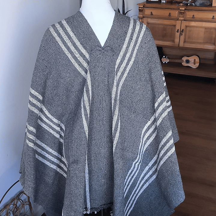 PONCHO DE OVEJA  1