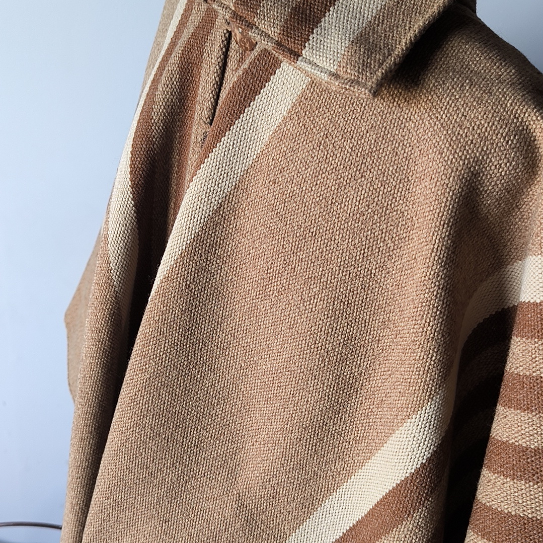 PONCHO CON CUELLO ADULTO 2